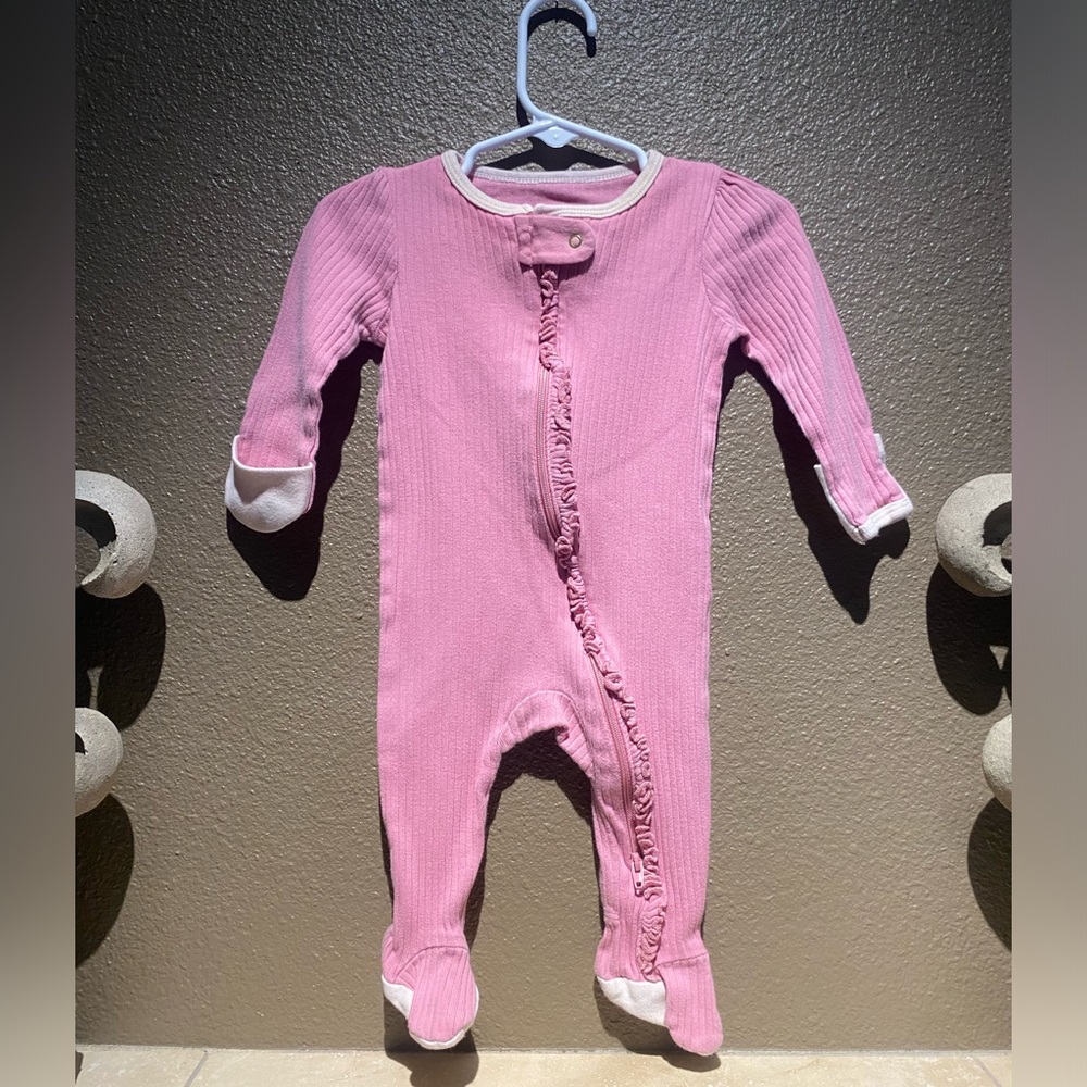 Cloud Island Pink Ruffled Footie 🍼